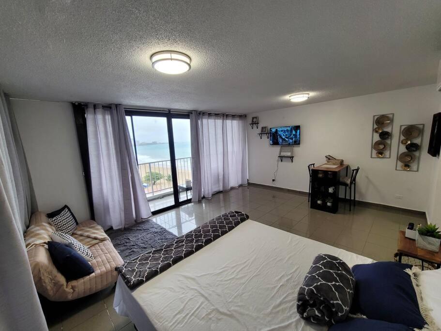 Coral Beach Studio W/ Ocean View Сан-Хуан Экстерьер фото